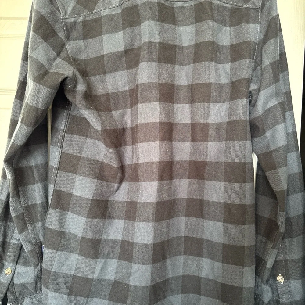 The North Face Men's Arroyo Flannel Shirt Size S/P Black/Gray Long Sleeve Casual
